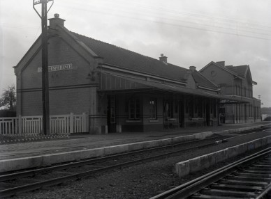 Bonne-Espérance - SNCB Z03738b (1).jpg